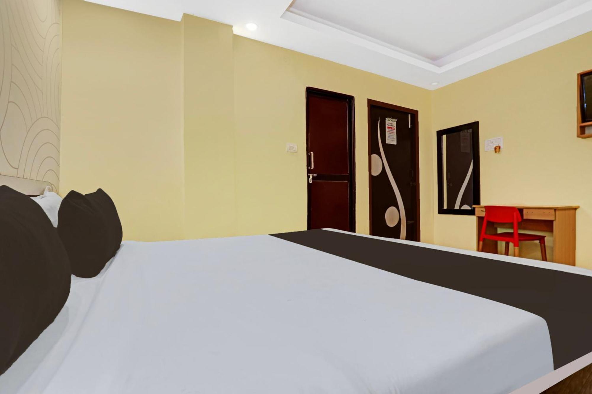 Super Hotel O Phulwarisharif Near Aiims Khagaul Buitenkant foto